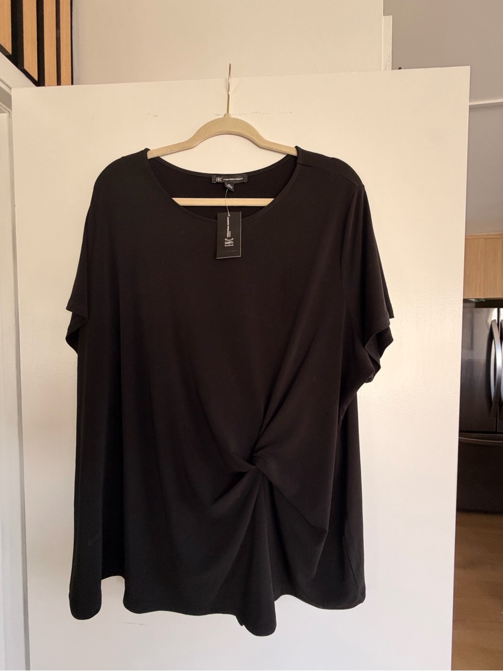 INC International Concepts Black Short Sleeve Twist-Front Tee